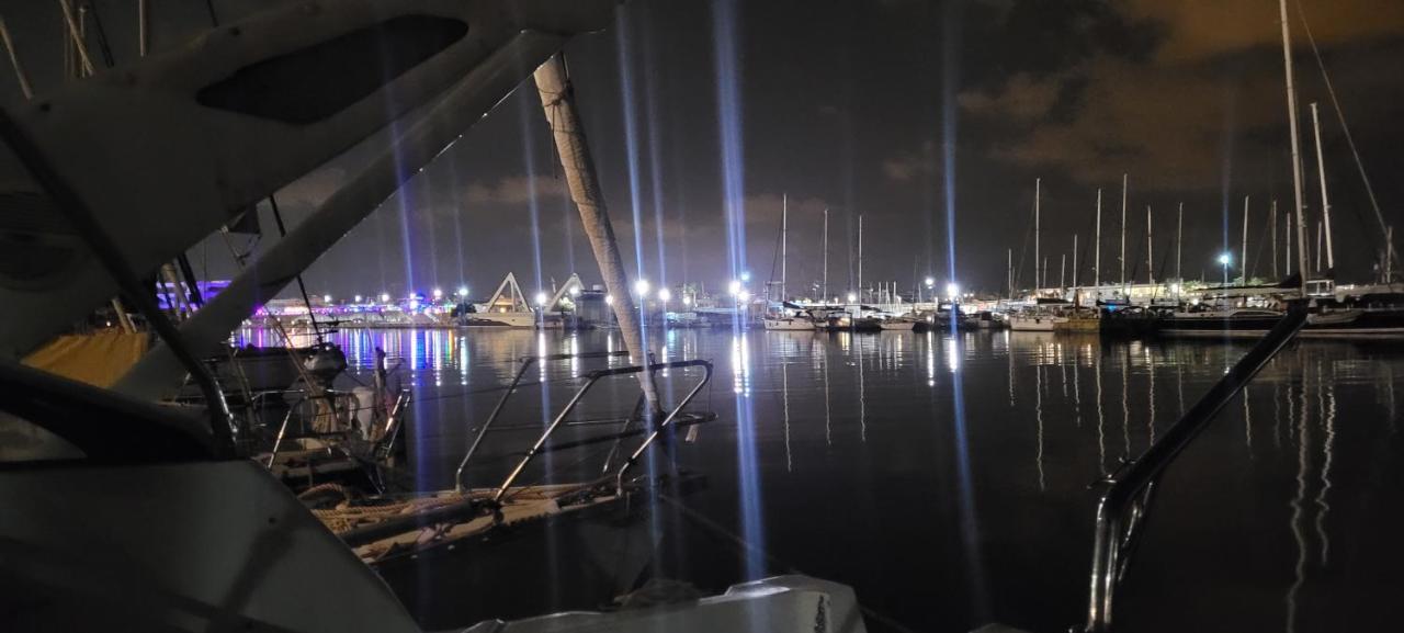 Zeus Hotell Valencia Exteriör bild